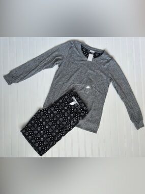 Kids Gray Long-Sleeve Pajama Set with Patterned Pants